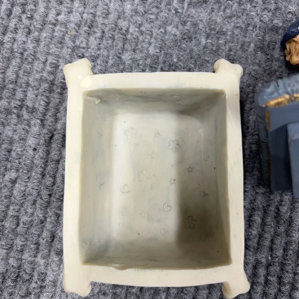 VTG Trinket Box‎ Holder Victorian Boy Bear Ball Room Decor Sitting Bed 5x4x3